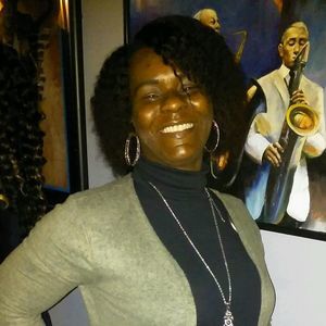 Meet your Posher, Angela